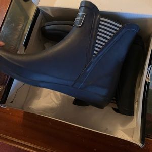 Womens  blue and white stripe sides rain boots